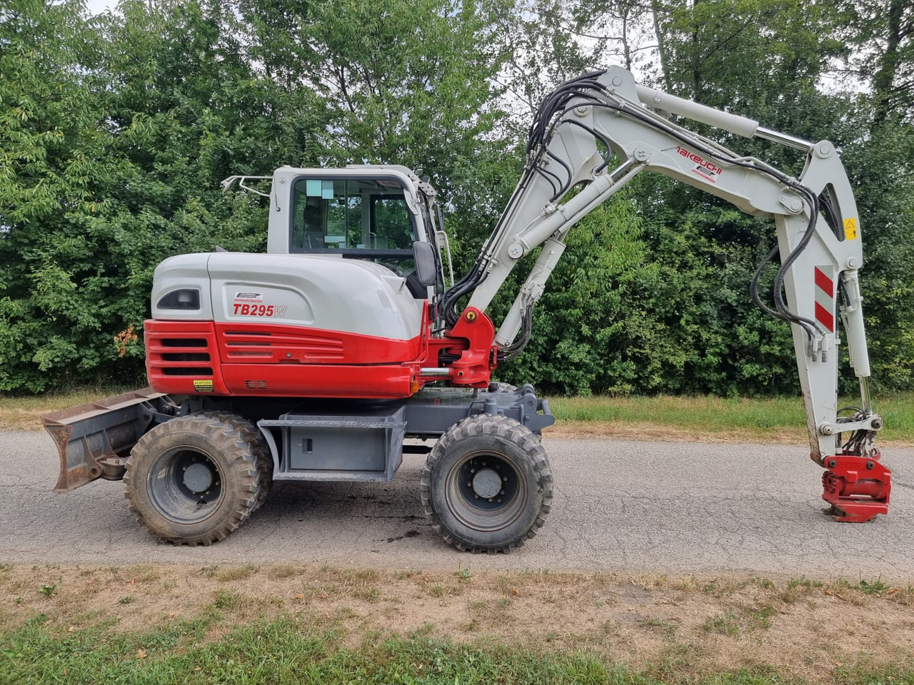 Takeuchi TB 295 W - Kolesové rýpadlo: obrázok 2 Takeuchi TB 295 W - Kolesové rýpadlo: obrázok 2
