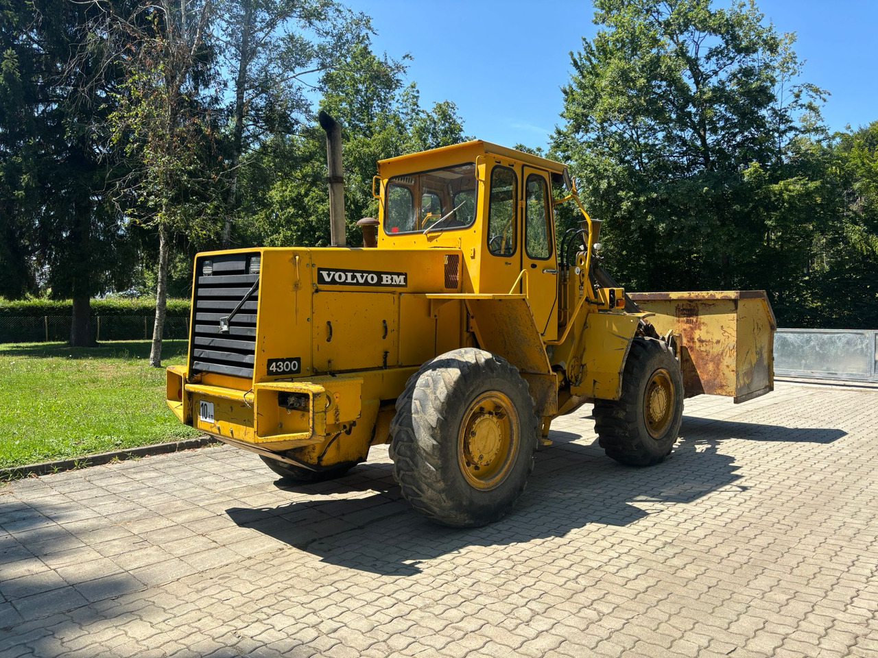 VOLVO BM 4300 - Kolesový nakladač: obrázok 5 VOLVO BM 4300 - Kolesový nakladač: obrázok 5