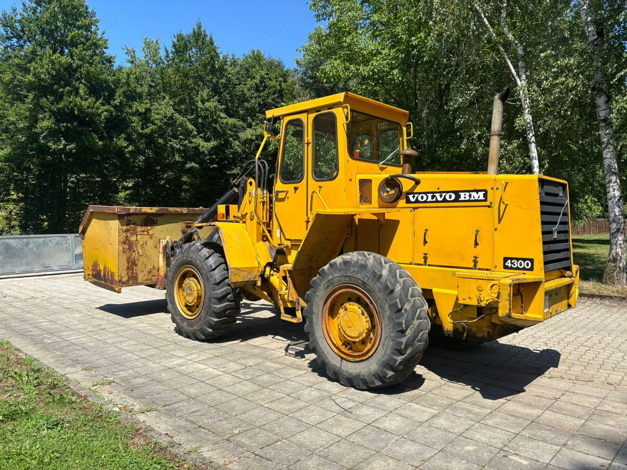 VOLVO BM 4300 - Kolesový nakladač: obrázok 4 VOLVO BM 4300 - Kolesový nakladač: obrázok 4