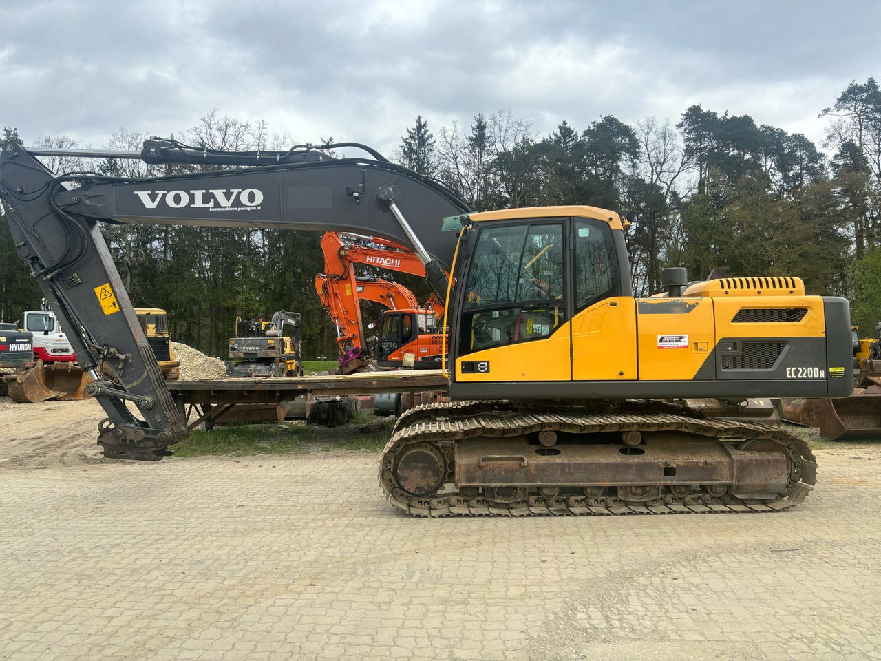 Volvo EC 220 DN - Pásové rýpadlo: obrázok 1 Volvo EC 220 DN - Pásové rýpadlo: obrázok 1