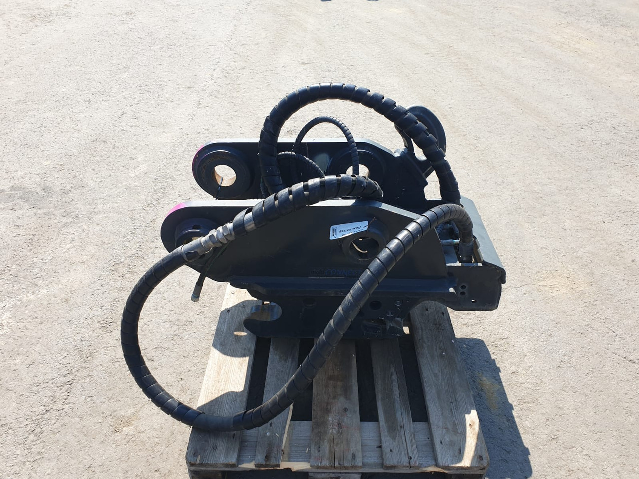 Winkelbauer XL Quick coupler - Rýchloupínacia zariadenia pre Pásové rýpadlo: obrázok 2 Winkelbauer XL Quick coupler - Rýchloupínacia zariadenia pre Pásové rýpadlo: obrázok 2