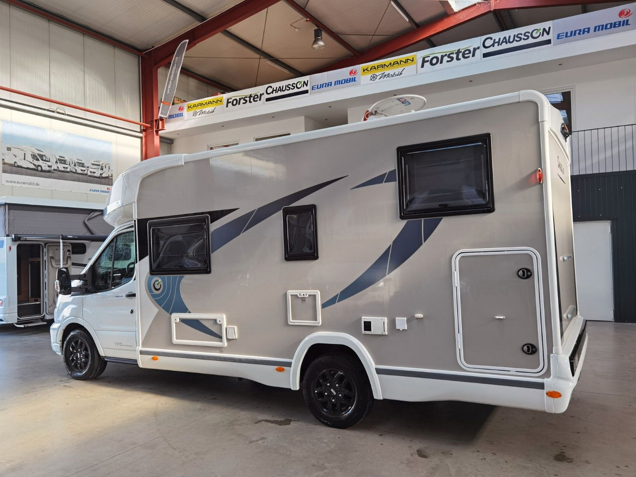 Chausson 627 GA TITANIUM / 170PS / EINZELBETTEN & HUBBETT - Polointegrované obytné auto: obrázok 5 Chausson 627 GA TITANIUM / 170PS / EINZELBETTEN & HUBBETT - Polointegrované obytné auto: obrázok 5