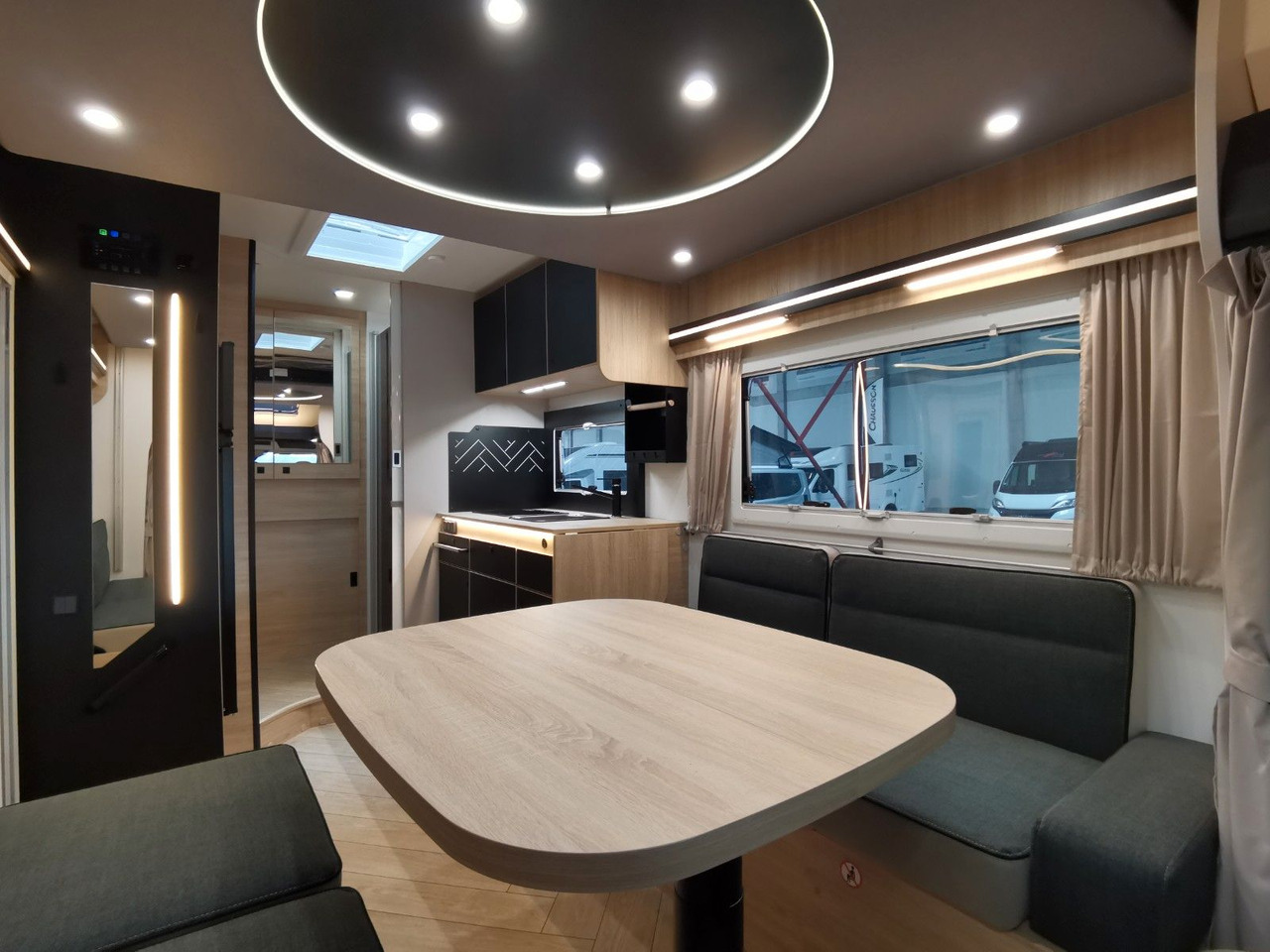 Polointegrované obytné auto Chausson 640 ETAPE LINE /-2025- / XXL - HUBBETT & RAUMBAD: obrázok 14 Polointegrované obytné auto Chausson 640 ETAPE LINE /-2025- / XXL - HUBBETT & RAUMBAD: obrázok 14