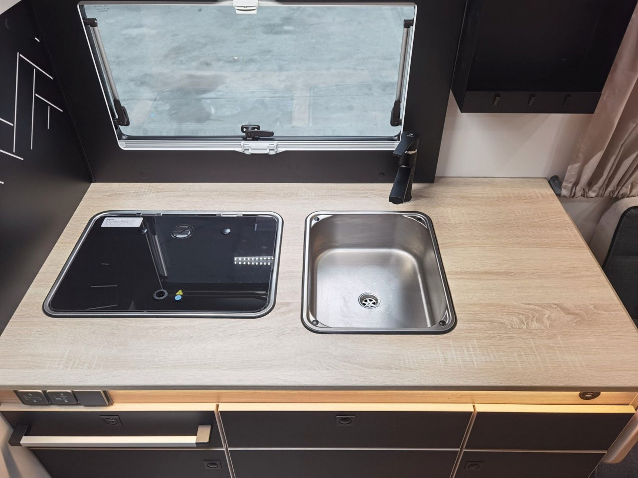 Polointegrované obytné auto Chausson 640 ETAPE LINE /-2025- / XXL - HUBBETT & RAUMBAD: obrázok 19 Polointegrované obytné auto Chausson 640 ETAPE LINE /-2025- / XXL - HUBBETT & RAUMBAD: obrázok 19