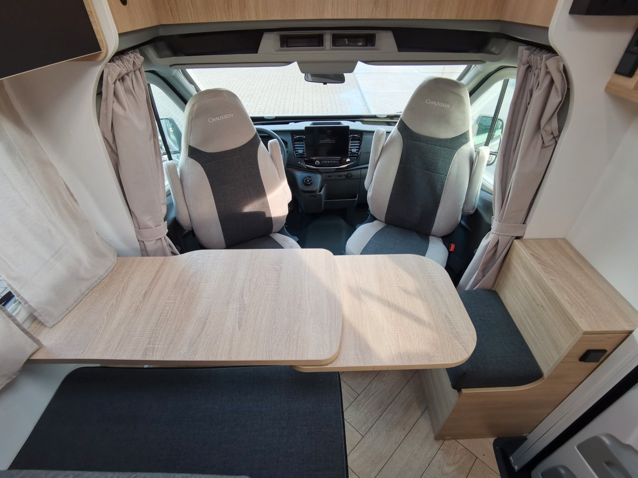 Polointegrované obytné auto Chausson S 697 SPORT LINE / - 2026 - / FORD 165PS-8G: obrázok 14 Polointegrované obytné auto Chausson S 697 SPORT LINE / - 2026 - / FORD 165PS-8G: obrázok 14