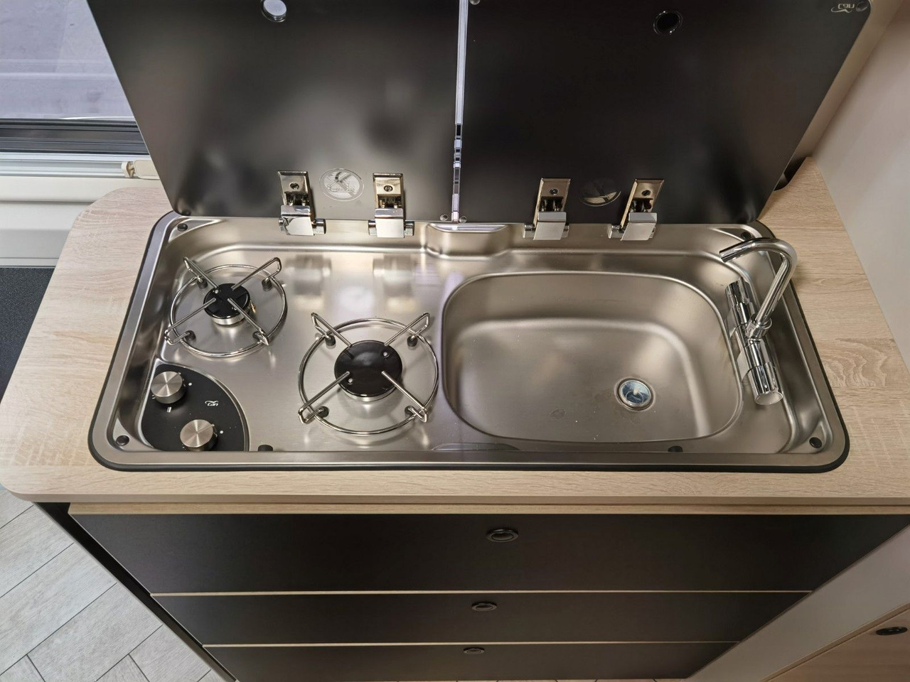 Obytný van Chausson V697 SPORT LINE / -2026- / 140-8G./ EINZELBETTEN: obrázok 17 Obytný van Chausson V697 SPORT LINE / -2026- / 140-8G./ EINZELBETTEN: obrázok 17