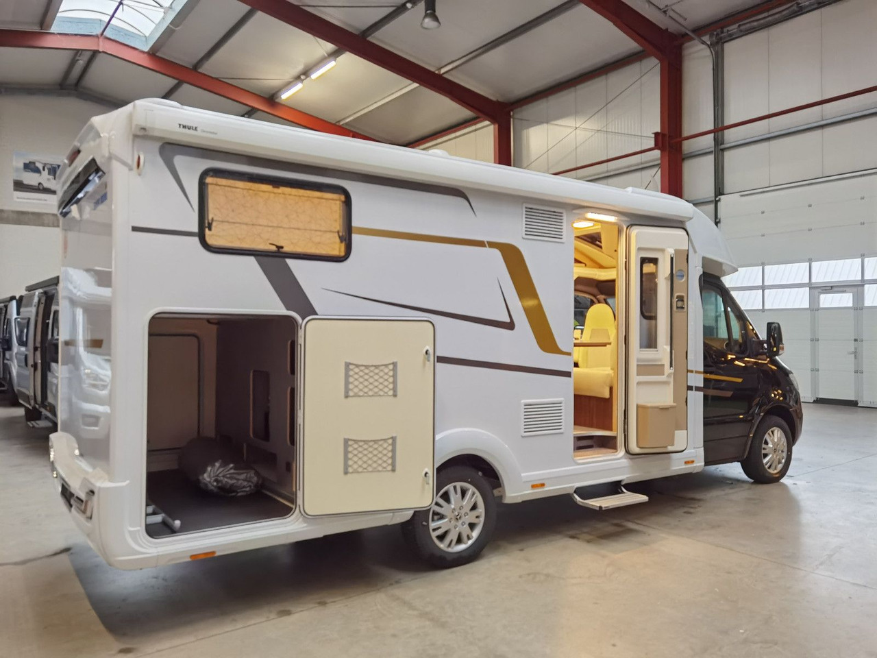 Polointegrované obytné auto Eura Mobil PROFILA T 726 EF /-2025-/ MONDIAL PLUS & S-PAKET: obrázok 12 Polointegrované obytné auto Eura Mobil PROFILA T 726 EF /-2025-/ MONDIAL PLUS & S-PAKET: obrázok 12