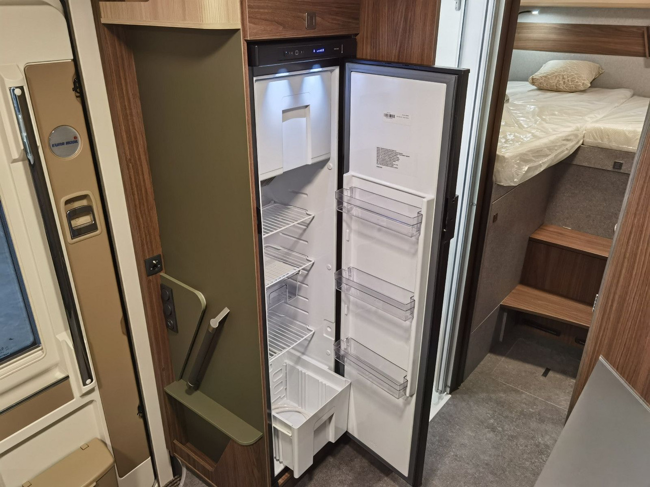 Polointegrované obytné auto Eura Mobil PROFILA T 726 EF /-2025-/ MONDIAL PLUS & S-PAKET: obrázok 20 Polointegrované obytné auto Eura Mobil PROFILA T 726 EF /-2025-/ MONDIAL PLUS & S-PAKET: obrázok 20