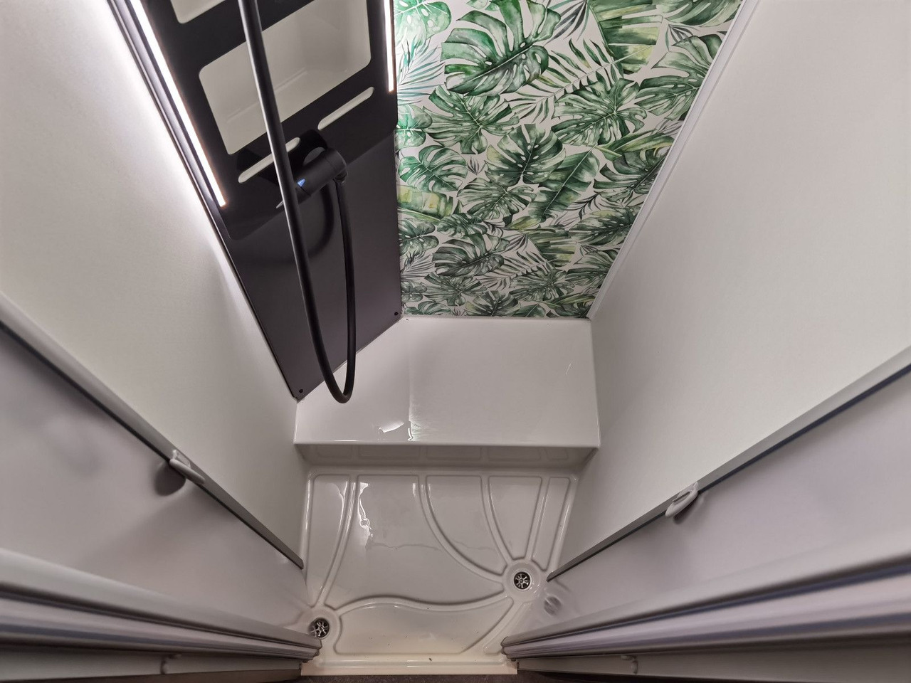 Polointegrované obytné auto Eura Mobil PROFILA T 726 EF /-2025-/ MONDIAL PLUS & S-PAKET: obrázok 25 Polointegrované obytné auto Eura Mobil PROFILA T 726 EF /-2025-/ MONDIAL PLUS & S-PAKET: obrázok 25