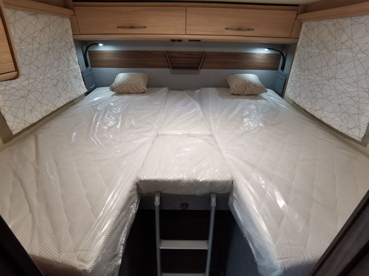 Polointegrované obytné auto Eura Mobil PROFILA T 726 EF /-2025-/ MONDIAL PLUS & S-PAKET: obrázok 22 Polointegrované obytné auto Eura Mobil PROFILA T 726 EF /-2025-/ MONDIAL PLUS & S-PAKET: obrázok 22