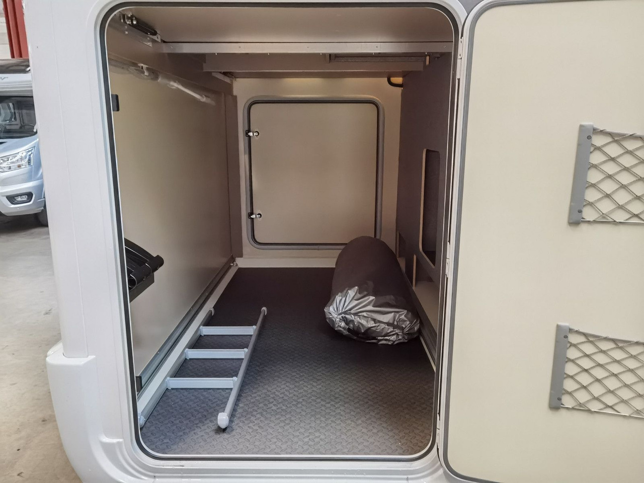 Polointegrované obytné auto Eura Mobil PROFILA T 726 EF /-2025-/ MONDIAL PLUS & S-PAKET: obrázok 13 Polointegrované obytné auto Eura Mobil PROFILA T 726 EF /-2025-/ MONDIAL PLUS & S-PAKET: obrázok 13