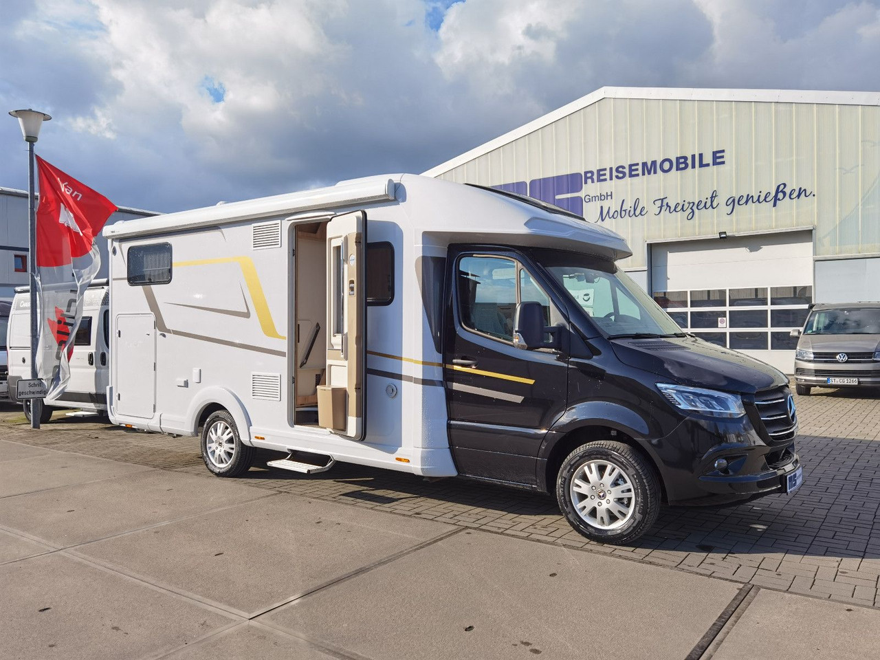 Polointegrované obytné auto Eura Mobil PROFILA T 726 EF -MOD. 2025 -MONDIAL PLUS & S-P.: obrázok 7