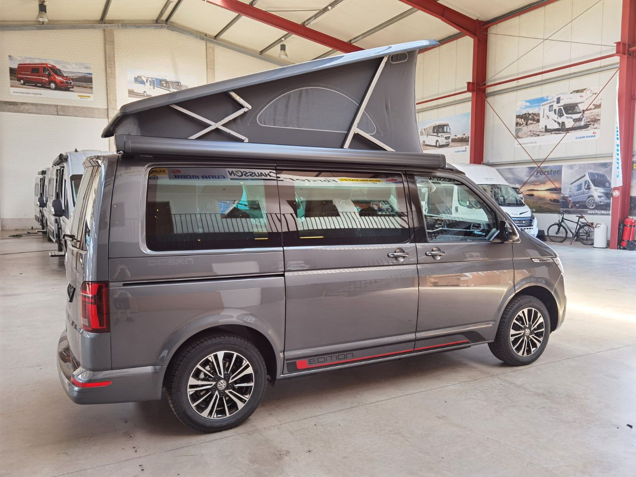 Volkswagen T6.1 CALIFORNIA OCEAN EDITION / ACC / NAVI / DSG - Karavan: obrázok 4 Volkswagen T6.1 CALIFORNIA OCEAN EDITION / ACC / NAVI / DSG - Karavan: obrázok 4