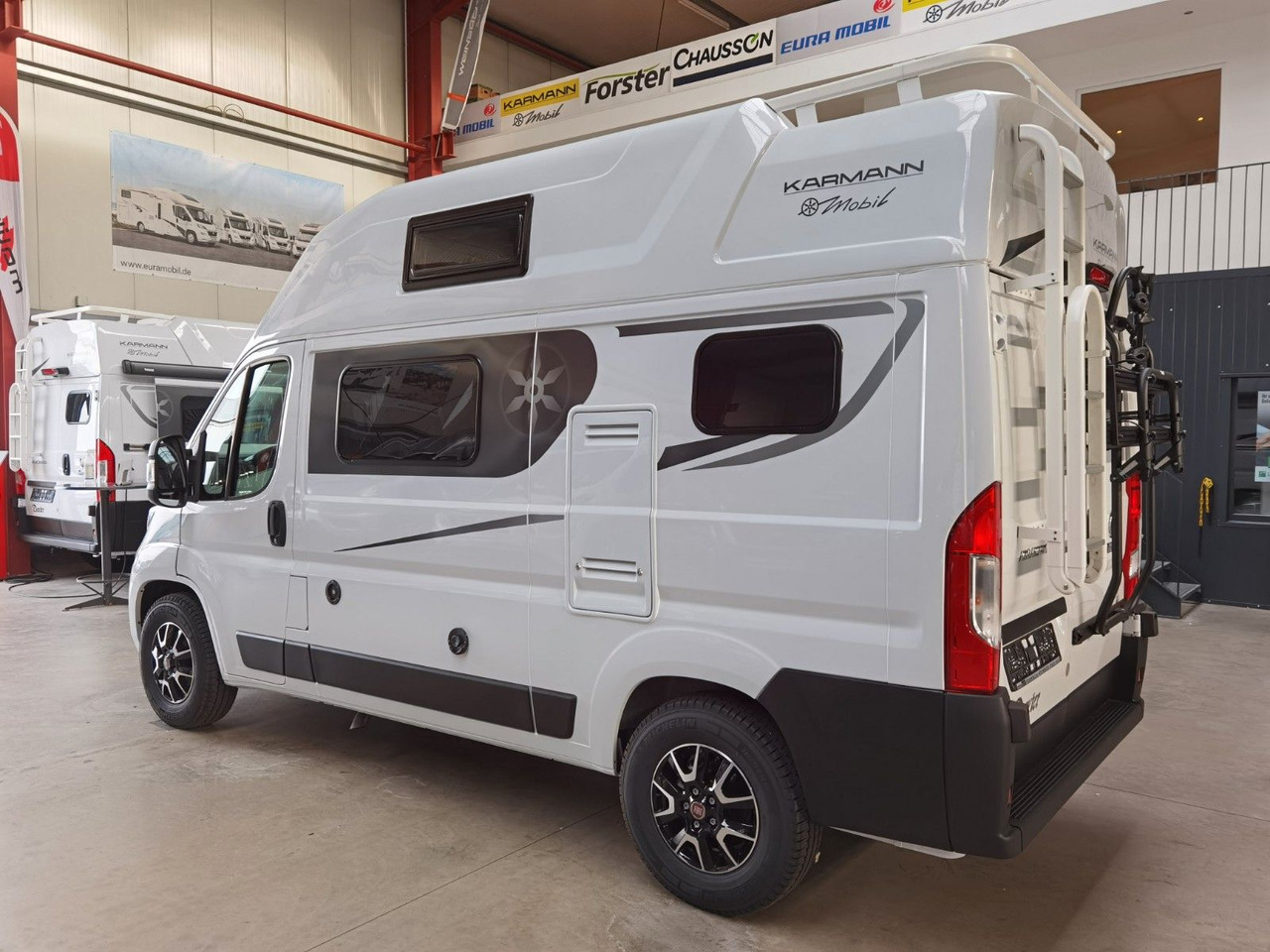 Karmann DEXTER 550 / 140PS / CONCEPT - PAKET & HUBBETT - Obytný van: obrázok 5 Karmann DEXTER 550 / 140PS / CONCEPT - PAKET & HUBBETT - Obytný van: obrázok 5