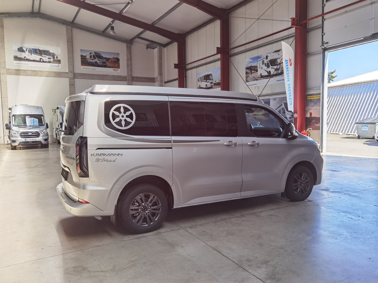 Karmann DUNCAN 500 / VIVA- PAKET / AHK. / ABVERKAUF 2026 - Obytný van: obrázok 4 Karmann DUNCAN 500 / VIVA- PAKET / AHK. / ABVERKAUF 2026 - Obytný van: obrázok 4