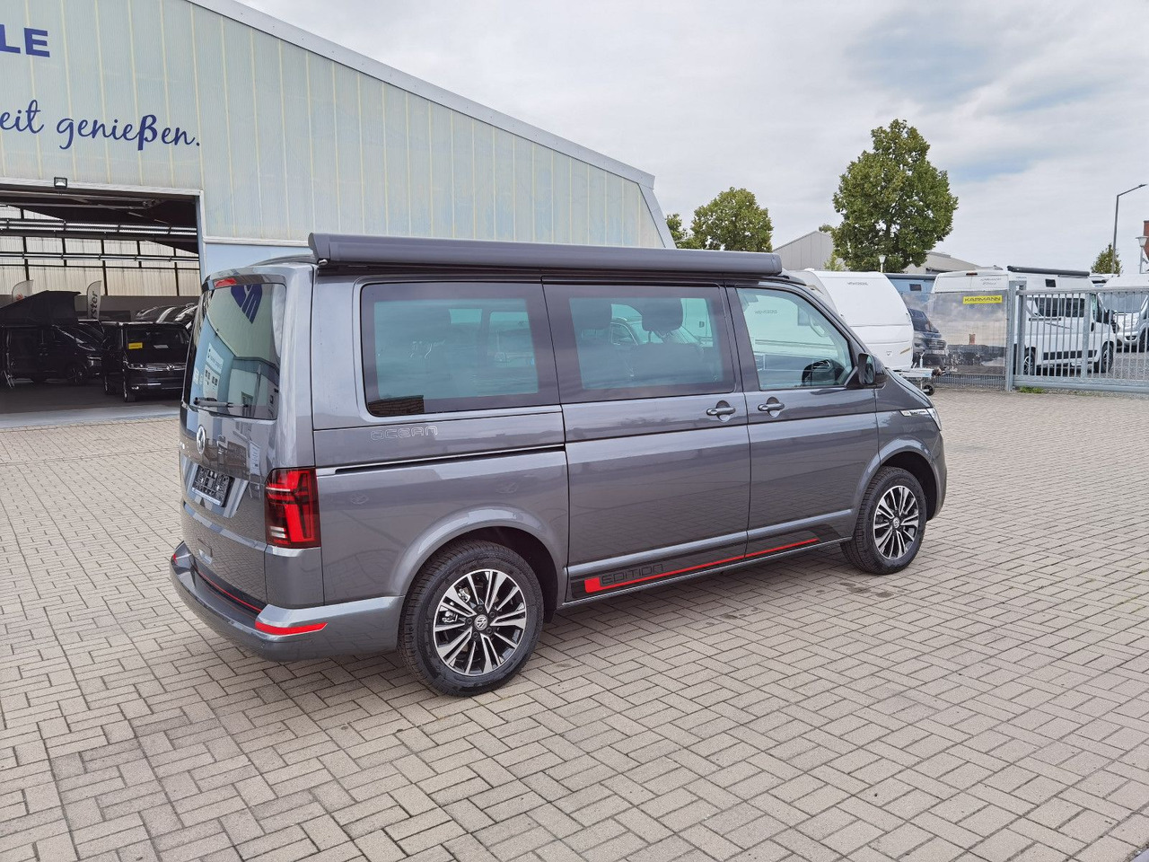 Volkswagen T6.1 CALIFORNIA OCEAN EDITION / DSG / ACC / NAVI - Mikrobus: obrázok 4 Volkswagen T6.1 CALIFORNIA OCEAN EDITION / DSG / ACC / NAVI - Mikrobus: obrázok 4