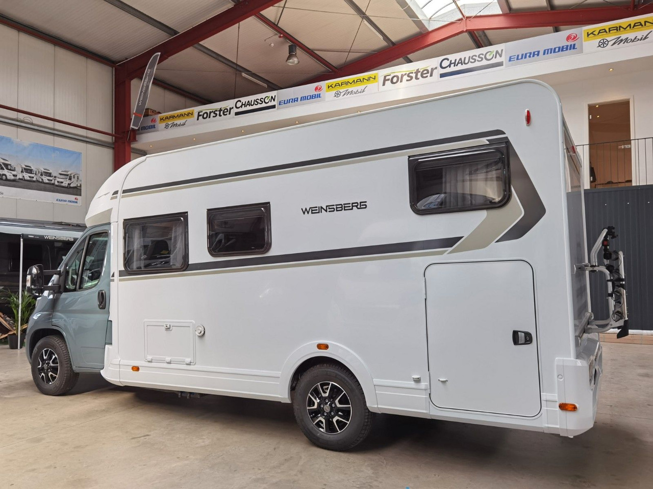 Weinsberg CARASUITE 650 MG / 140PS / HECKBETT & HUBBETT - Polointegrované obytné auto: obrázok 5 Weinsberg CARASUITE 650 MG / 140PS / HECKBETT & HUBBETT - Polointegrované obytné auto: obrázok 5