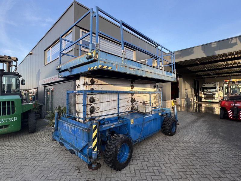 Holland lift Combistar B-195DL25 Schaarhoogwerker 22M Werkhoogte Hatz Diesel 4X4 2003 - Samohybná plošiny: obrázok 3 Holland lift Combistar B-195DL25 Schaarhoogwerker 22M Werkhoogte Hatz Diesel 4X4 2003 - Samohybná plošiny: obrázok 3