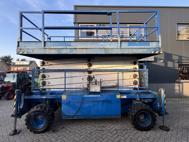 Holland lift Combistar B-195DL25 Schaarhoogwerker 22M Werkhoogte Hatz Diesel 4X4 2003 - Samohybná plošiny: obrázok 2 Holland lift Combistar B-195DL25 Schaarhoogwerker 22M Werkhoogte Hatz Diesel 4X4 2003 - Samohybná plošiny: obrázok 2