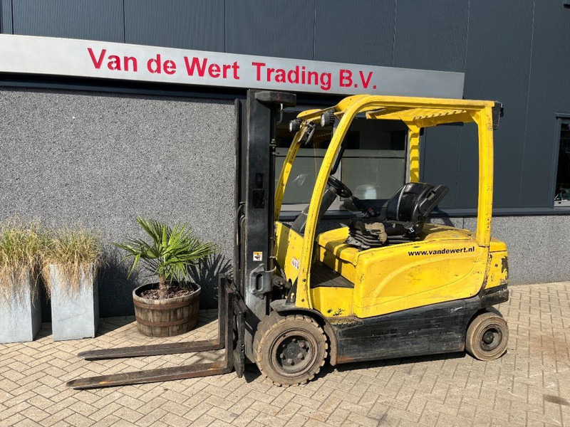 Hyster J 3.0 XN - Elektrický vysokozdvižný vozík: obrázok 2 Hyster J 3.0 XN - Elektrický vysokozdvižný vozík: obrázok 2