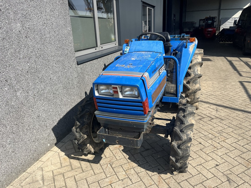 Iseki TA 275 F - Kompaktný traktor: obrázok 2 Iseki TA 275 F - Kompaktný traktor: obrázok 2