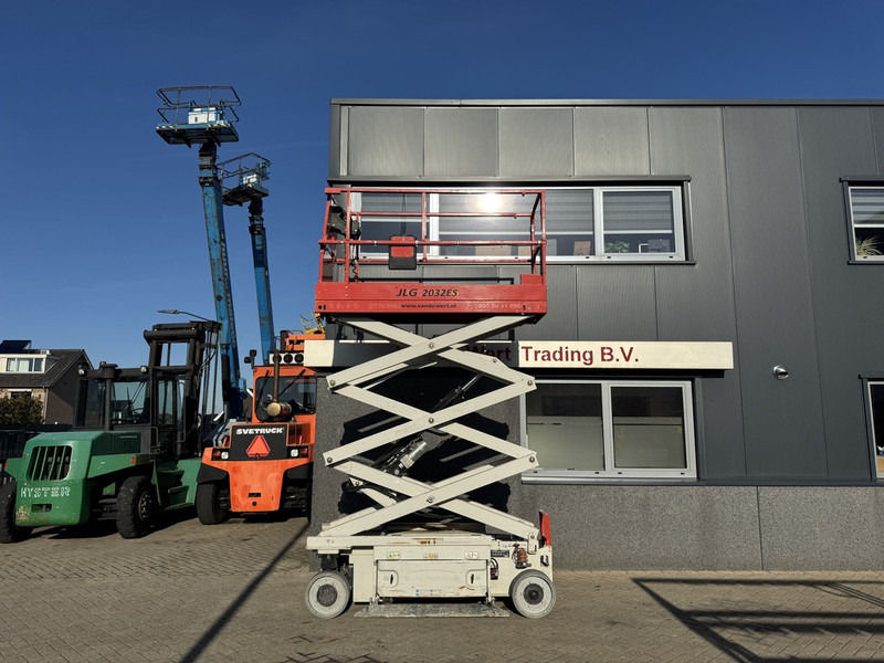 Samohybná plošiny JLG 2032ES Schaarhoogwerker / Scissor lift 8Meter Werkhoogte 2016 Elektrisch: obrázok 6