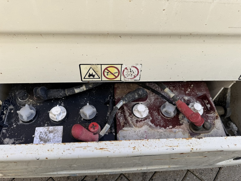 Samohybná plošiny JLG 2032ES Schaarhoogwerker / Scissor lift 8Meter Werkhoogte 2016 Elektrisch: obrázok 12