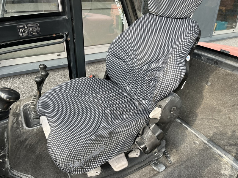 Linde H80D/900-03 duplo/sideshift/vorkversteller DEUTZ DIESEL - Dieselový vysokozdvižný vozík: obrázok 4 Linde H80D/900-03 duplo/sideshift/vorkversteller DEUTZ DIESEL - Dieselový vysokozdvižný vozík: obrázok 4