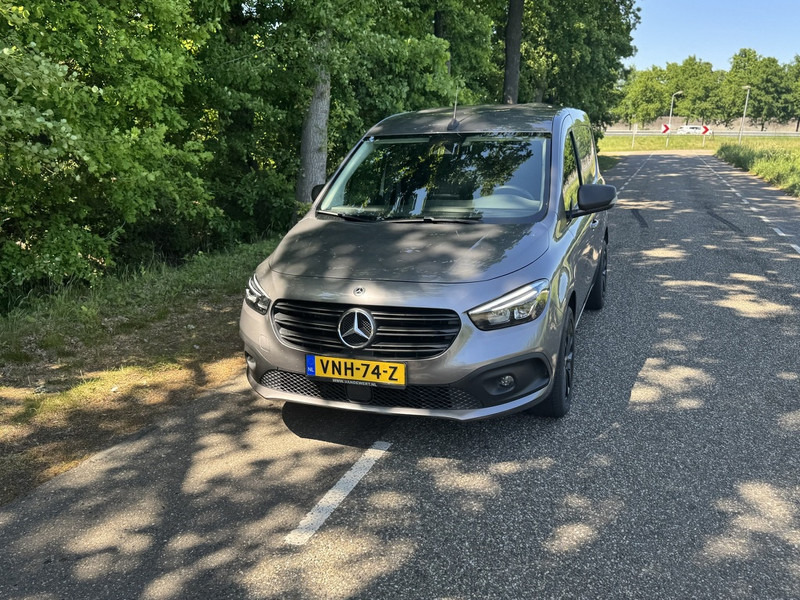 Mercedes-Benz Citan 110 CDI - Dodávka skriňová nadstavba: obrázok 4 Mercedes-Benz Citan 110 CDI - Dodávka skriňová nadstavba: obrázok 4