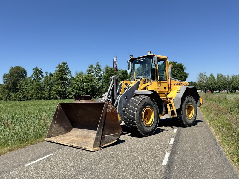 Volvo L110E - Kolesový nakladač: obrázok 2 Volvo L110E - Kolesový nakladač: obrázok 2