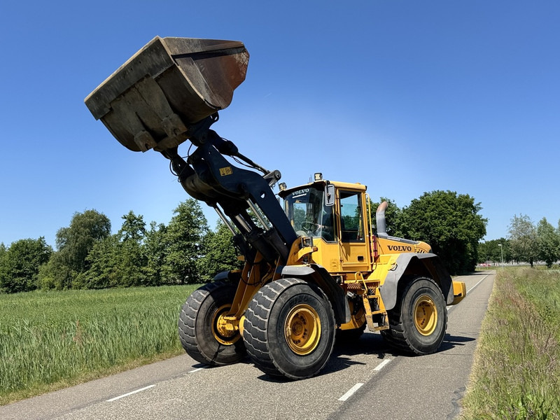 Volvo L110E - Kolesový nakladač: obrázok 4 Volvo L110E - Kolesový nakladač: obrázok 4