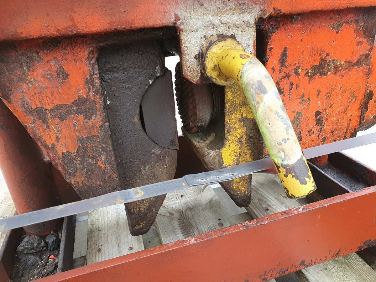 Delmag Tünkers HVB 33/30 vibro hammer - Baranidlo: obrázok 4 Delmag Tünkers HVB 33/30 vibro hammer - Baranidlo: obrázok 4