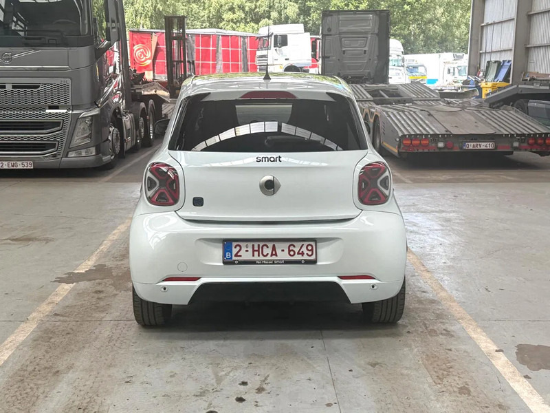 Smart Forfour ONE EQ / 100% ELECTRIC / BRABUS ALLOY WHEELS /EDITION ONE - Automobil: obrázok 4 Smart Forfour ONE EQ / 100% ELECTRIC / BRABUS ALLOY WHEELS /EDITION ONE - Automobil: obrázok 4