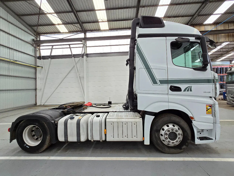 Mercedes-Benz Actros 1843 PTO / AIRCO - Ťahač: obrázok 4 Mercedes-Benz Actros 1843 PTO / AIRCO - Ťahač: obrázok 4