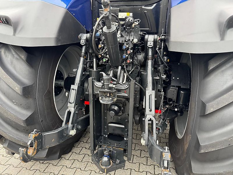 New Holland T7.315HD PLMi 2025 240 UUR + GPS DEMO!!! - Traktor: obrázok 4 New Holland T7.315HD PLMi 2025 240 UUR + GPS DEMO!!! - Traktor: obrázok 4