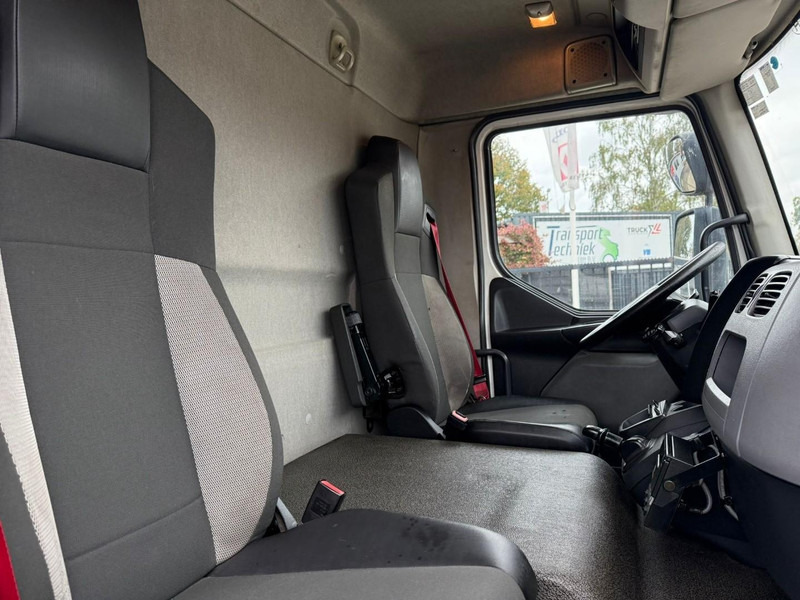 Leasing Renault D210.14 Frigobox Multitemp + Taillift CARRIER SUPRA 850 Renault D210.14 Frigobox Multitemp + Taillift CARRIER SUPRA 850: obrázok 20 Leasing Renault D210.14 Frigobox Multitemp + Taillift CARRIER SUPRA 850 Renault D210.14 Frigobox Multitemp + Taillift CARRIER SUPRA 850: obrázok 20