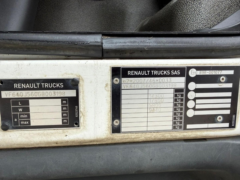 Leasing Renault D210.14 Frigobox Multitemp + Taillift CARRIER SUPRA 850 Renault D210.14 Frigobox Multitemp + Taillift CARRIER SUPRA 850: obrázok 15 Leasing Renault D210.14 Frigobox Multitemp + Taillift CARRIER SUPRA 850 Renault D210.14 Frigobox Multitemp + Taillift CARRIER SUPRA 850: obrázok 15