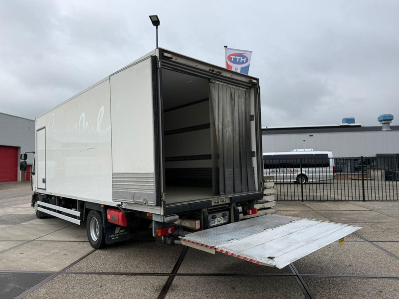 Leasing Renault D210.14 Frigobox Multitemp + Taillift CARRIER SUPRA 850 Renault D210.14 Frigobox Multitemp + Taillift CARRIER SUPRA 850: obrázok 7 Leasing Renault D210.14 Frigobox Multitemp + Taillift CARRIER SUPRA 850 Renault D210.14 Frigobox Multitemp + Taillift CARRIER SUPRA 850: obrázok 7