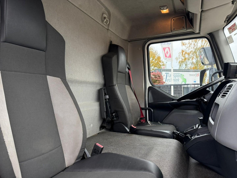 Chladirenské nákladné vozidlo Renault D210.14 Frigobox Multitemp + Taillift THERMO KING T800R: obrázok 18 Chladirenské nákladné vozidlo Renault D210.14 Frigobox Multitemp + Taillift THERMO KING T800R: obrázok 18