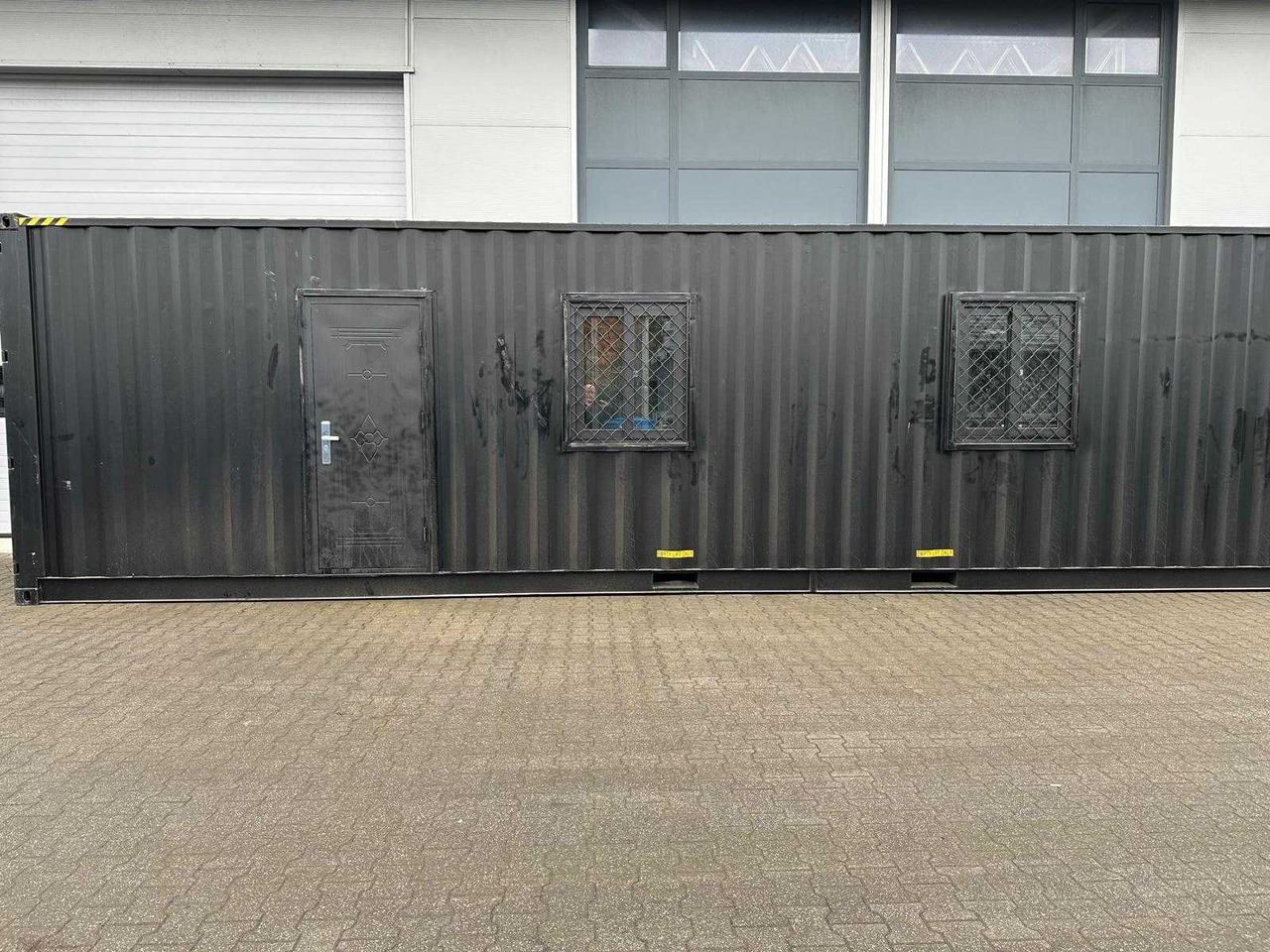 03-2024 - Container House with Bathroom 40 ft HQ / 12 M - Lodny kontajner: obrázok 1 03-2024 - Container House with Bathroom 40 ft HQ / 12 M - Lodny kontajner: obrázok 1