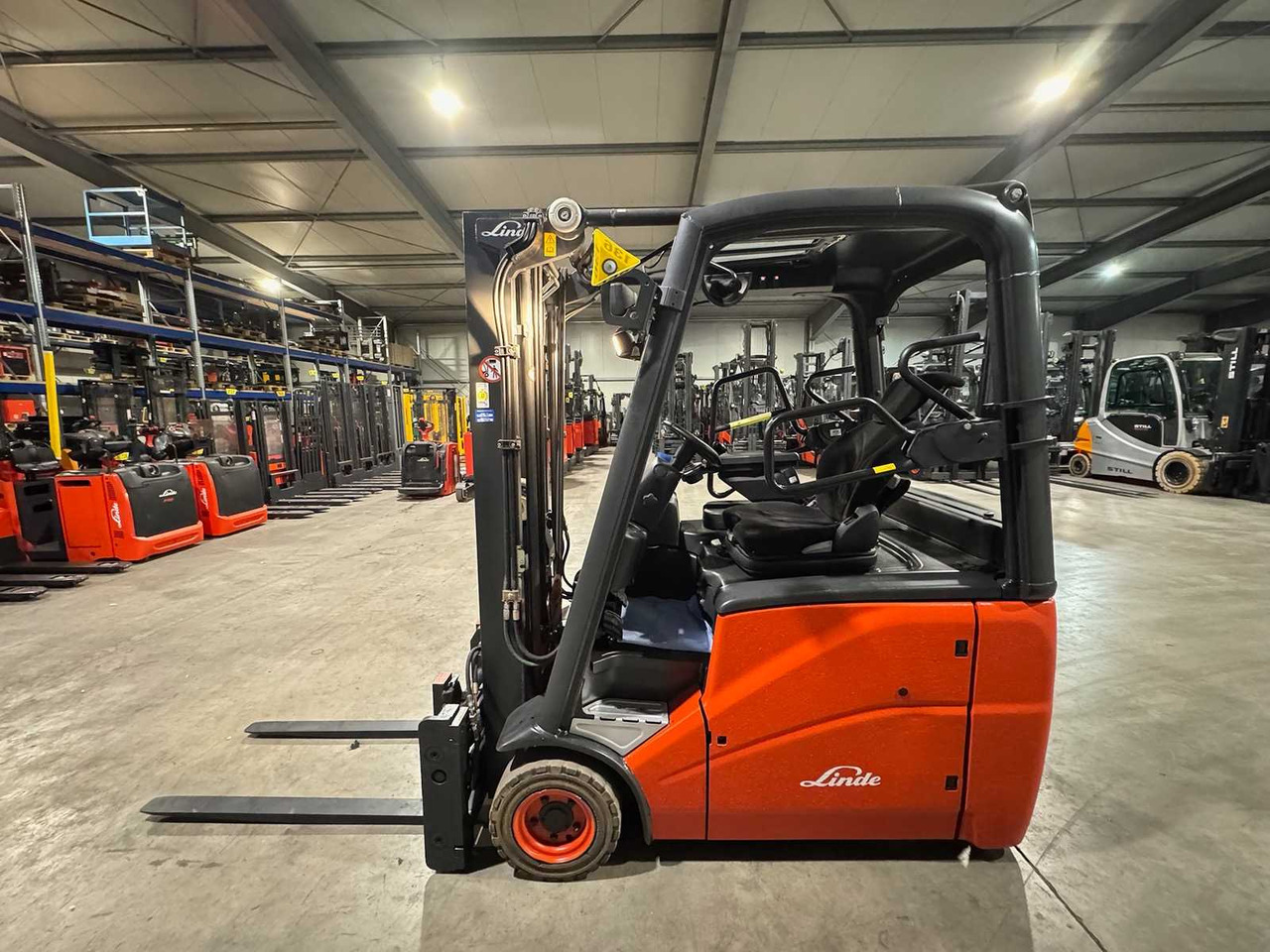 05/2024 SERVICE + UVV 12/2026 LINDE E16H 1.600KG 3.+4. VALVE FORK ADJUSTER DUPLEX FREE LIFT ELECTRIC FORKLIFT 7.089 HOURS - Vysokozdvižný vozík: obrázok 5 05/2024 SERVICE + UVV 12/2026 LINDE E16H 1.600KG 3.+4. VALVE FORK ADJUSTER DUPLEX FREE LIFT ELECTRIC FORKLIFT 7.089 HOURS - Vysokozdvižný vozík: obrázok 5