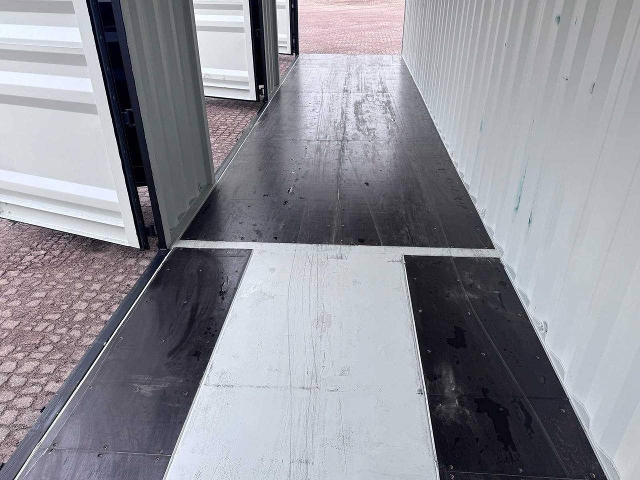 Lodny kontajner 12 meter / 40ft HQ High Cube shipping container with 3 side doors: obrázok 16