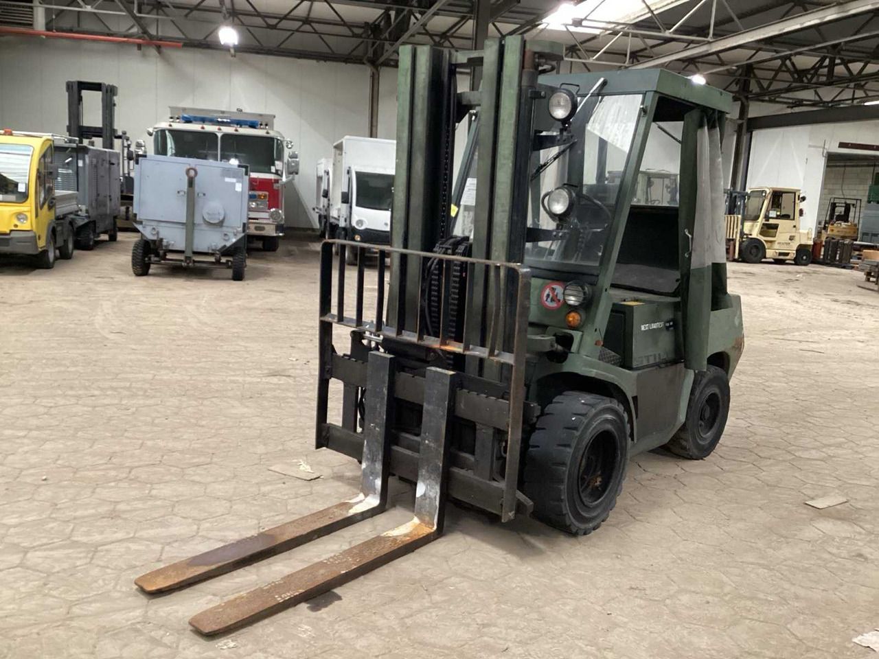 1988 STILL DFG 3/4106 FORKLIFT - Vysokozdvižný vozík: obrázok 1 1988 STILL DFG 3/4106 FORKLIFT - Vysokozdvižný vozík: obrázok 1