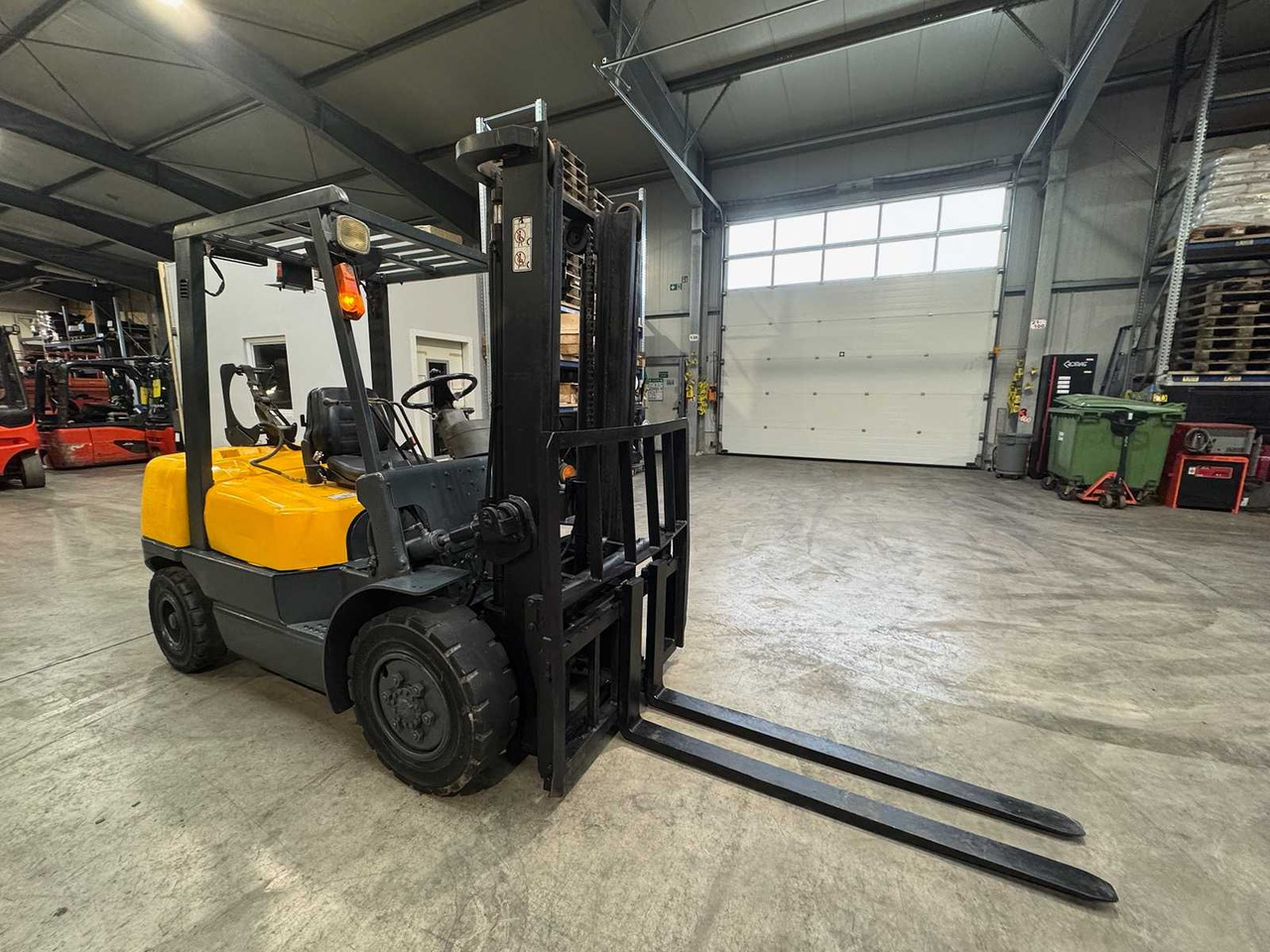 1992 SERVICE IN 415 HOURS TCM FG30N5 3,000KG GAS FORKLIFT FORKLIFT NISSAN ENGINE - Vysokozdvižný vozík: obrázok 5 1992 SERVICE IN 415 HOURS TCM FG30N5 3,000KG GAS FORKLIFT FORKLIFT NISSAN ENGINE - Vysokozdvižný vozík: obrázok 5