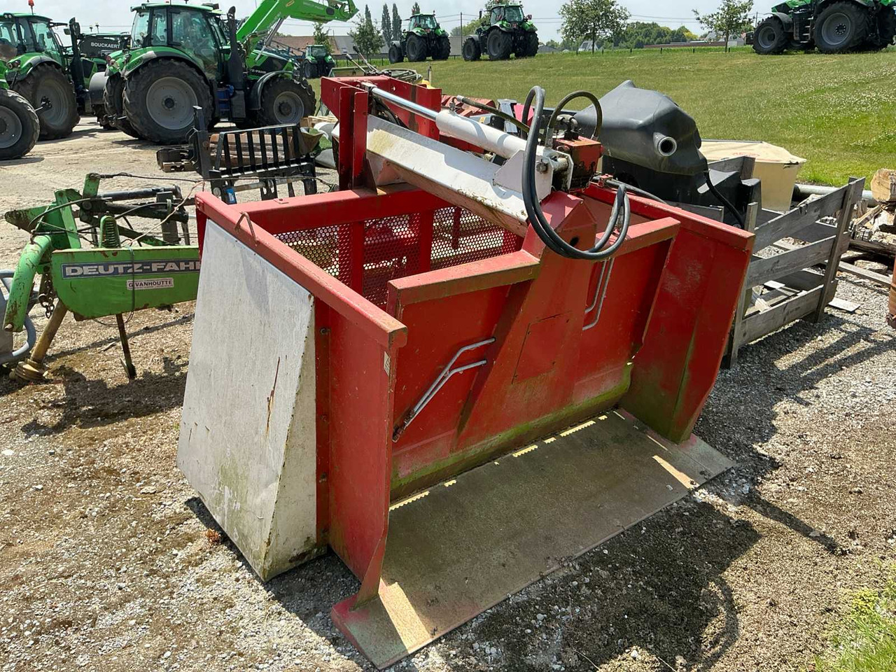 1995 Feed mixer - Stroj a zariadenia na chov hospodárskych zvierat: obrázok 1 1995 Feed mixer - Stroj a zariadenia na chov hospodárskych zvierat: obrázok 1