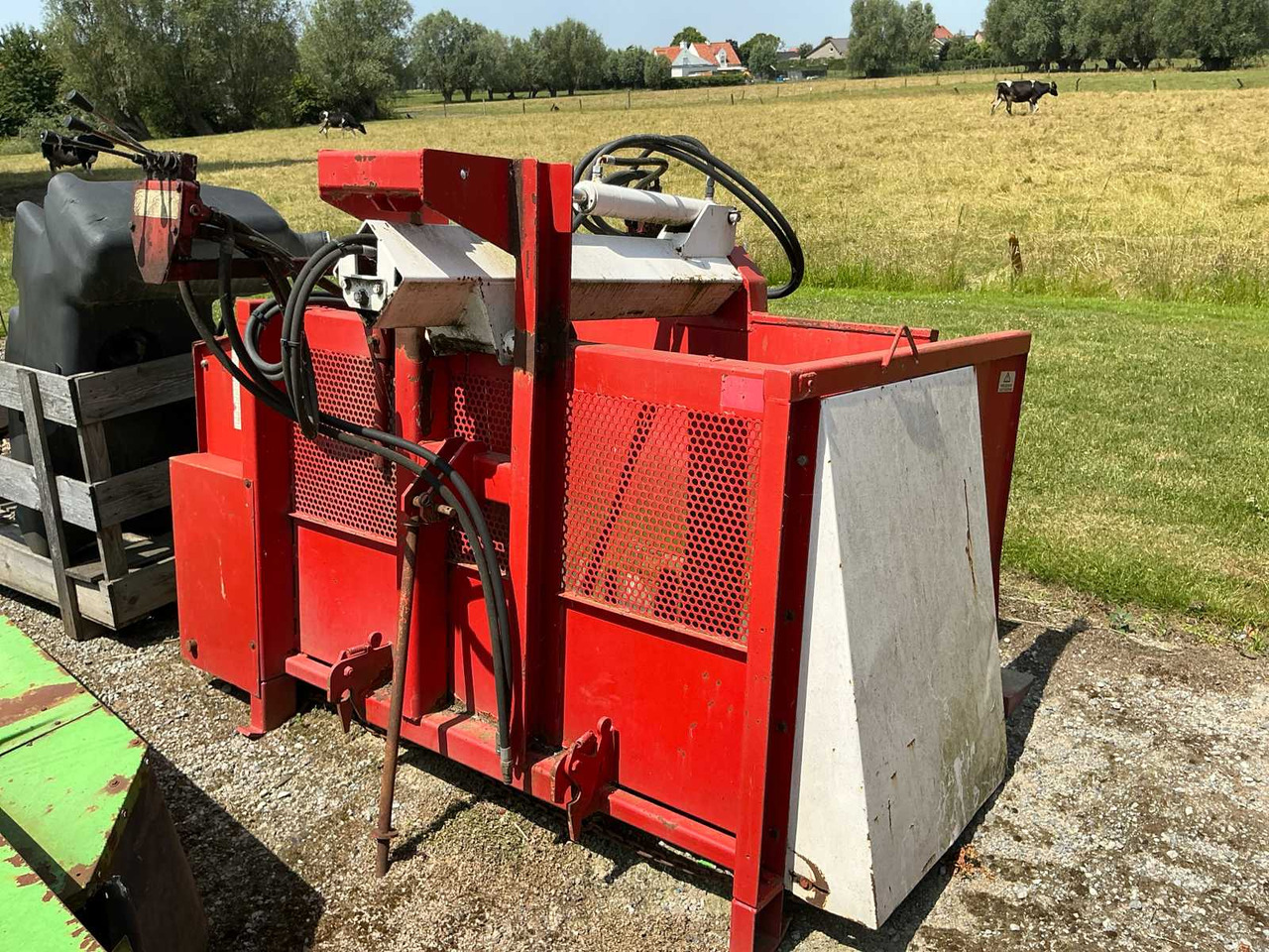 1995 Feed mixer - Stroj a zariadenia na chov hospodárskych zvierat: obrázok 3 1995 Feed mixer - Stroj a zariadenia na chov hospodárskych zvierat: obrázok 3