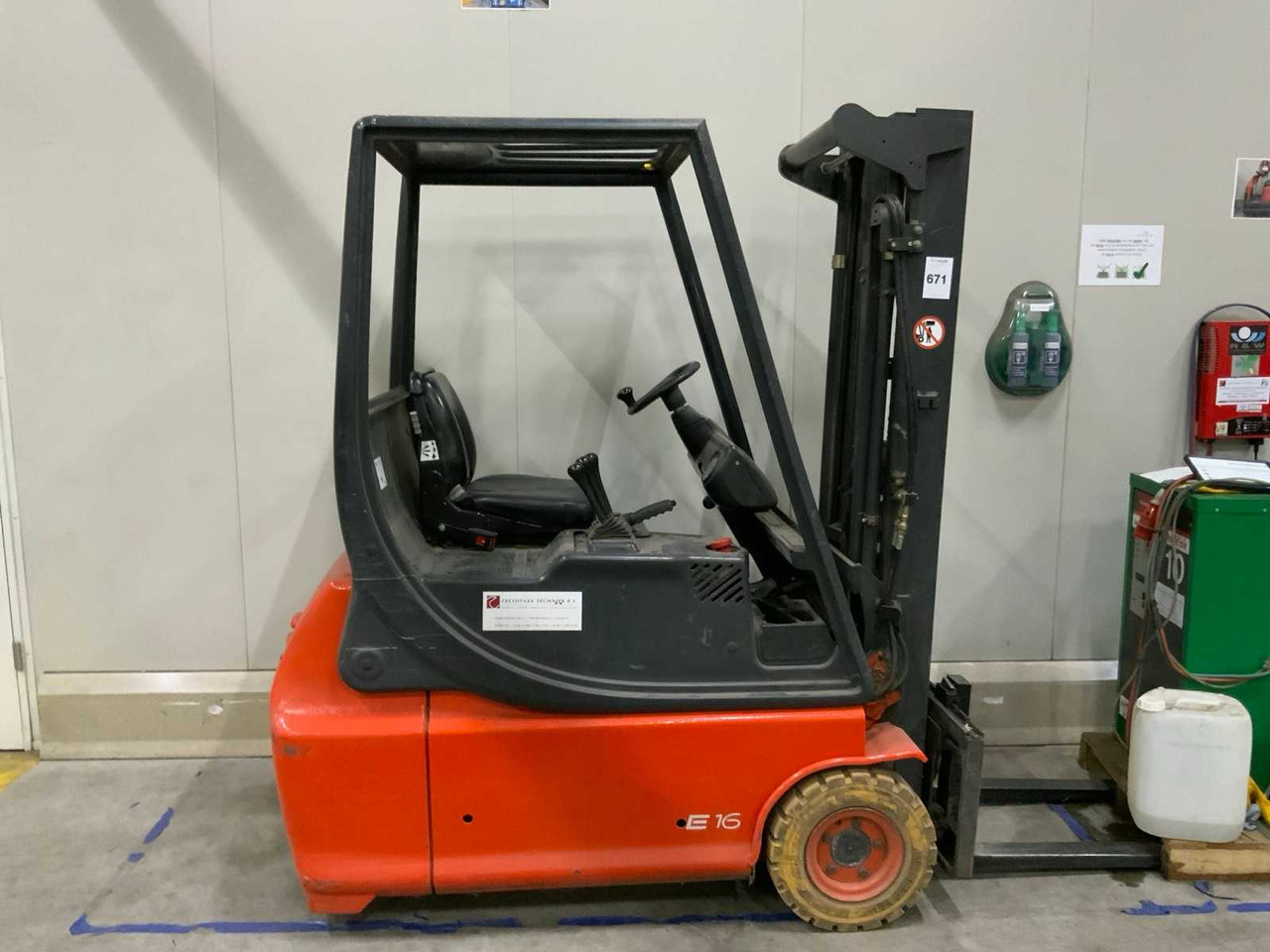 1997 LINDE E16 FORKLIFT - Vysokozdvižný vozík: obrázok 2 1997 LINDE E16 FORKLIFT - Vysokozdvižný vozík: obrázok 2