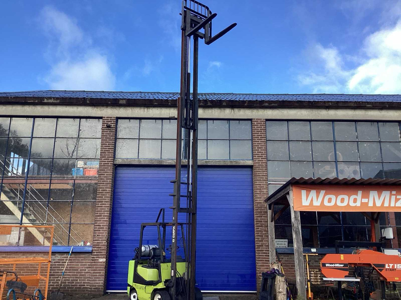 1999 CLARK CGC30 FORKLIFT 7300 MM - Vysokozdvižný vozík: obrázok 3 1999 CLARK CGC30 FORKLIFT 7300 MM - Vysokozdvižný vozík: obrázok 3