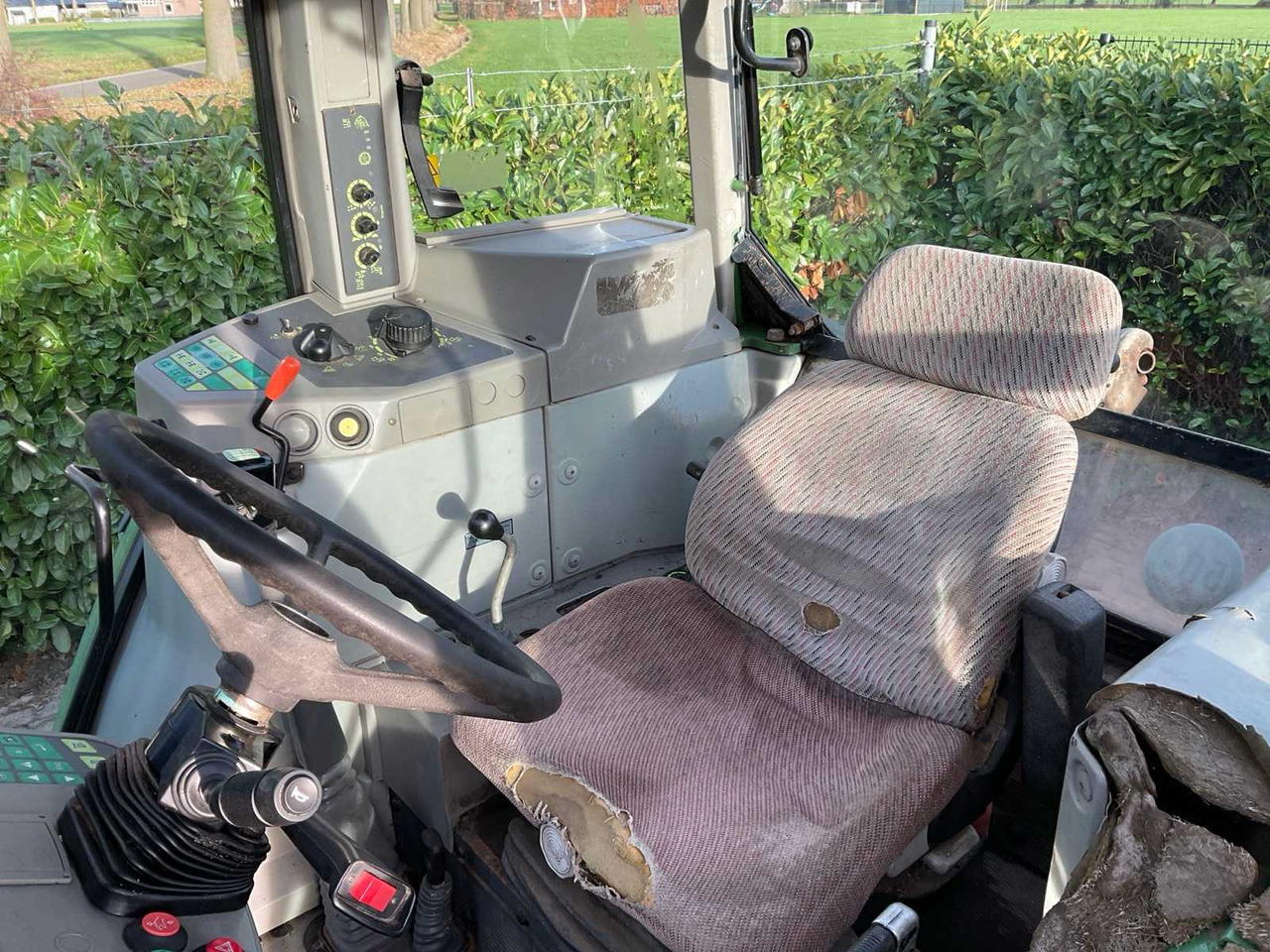 1999 FENDT 510 C TURBOSHIFT ALL-WHEEL DRIVE FARM TRACTOR - Traktor: obrázok 5 1999 FENDT 510 C TURBOSHIFT ALL-WHEEL DRIVE FARM TRACTOR - Traktor: obrázok 5