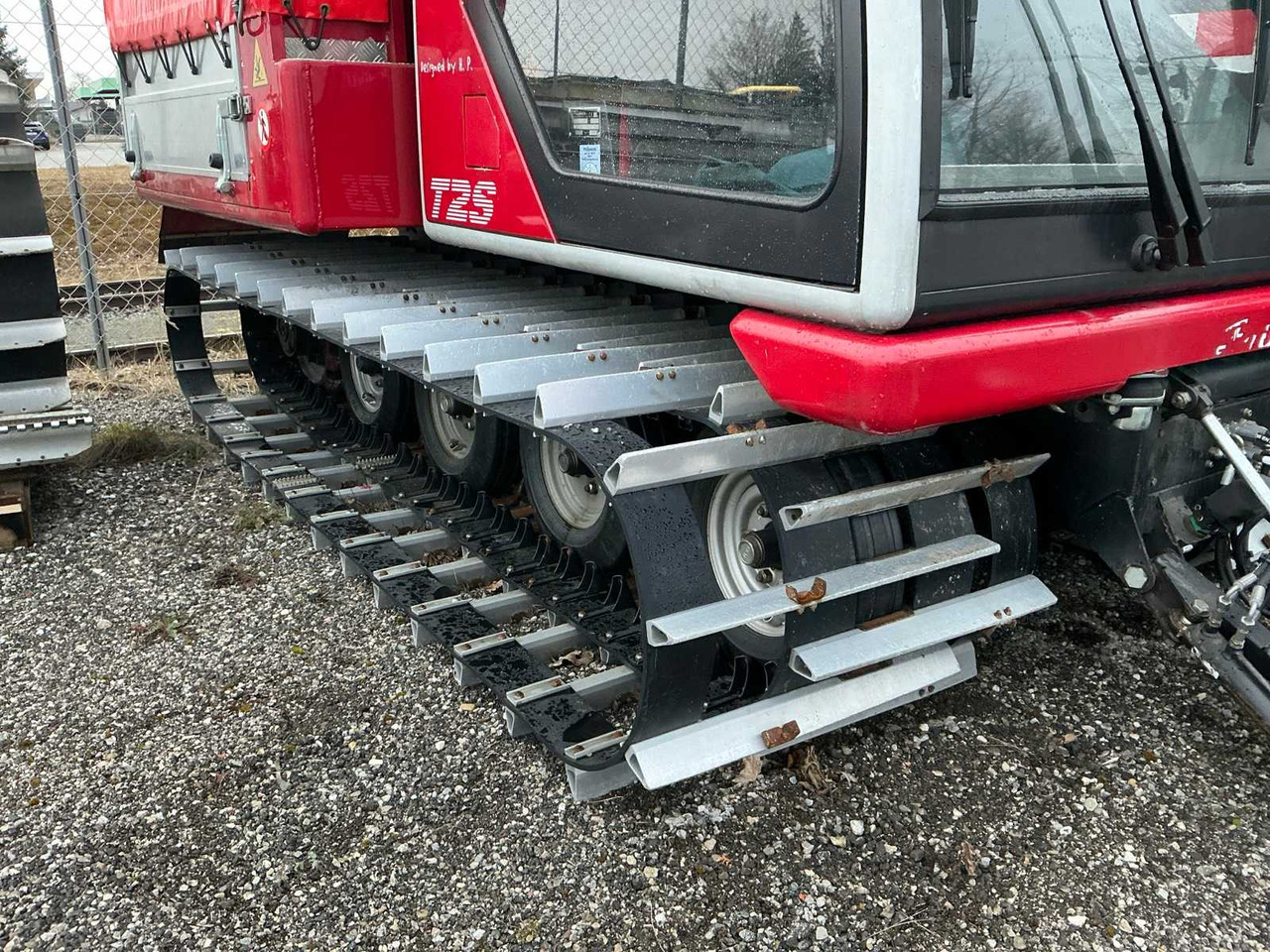 2000 PRINOTH T2S WITH ATTACHMENTS - Pásový traktor: obrázok 5 2000 PRINOTH T2S WITH ATTACHMENTS - Pásový traktor: obrázok 5